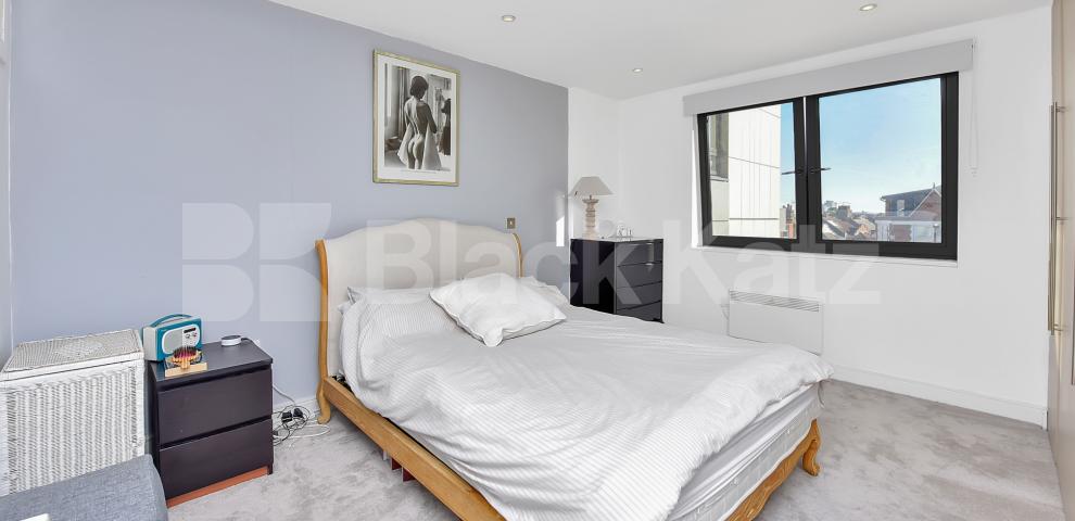 			LET, 2 Bedroom, 1 bath, 1 reception Apartment			 Qube Court. Balham Hill, Clapham South 